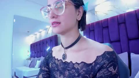 Crystal online show from February 2026 09:44:01 PM