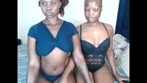 Snapshot of crystalxebony chatting on November 2025 03:48:01 AM crystalxebony online show from November 2025 03:48:01 AM