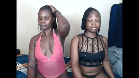 Snapshot of crystalxebony chatting on November 2025 03:12:01 AM crystalxebony online show from November 2025 03:12:01 AM