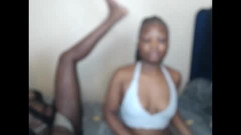 Snapshot of crystalxebony chatting on November 2025 03:53:02 AM crystalxebony online show from November 2025 03:53:02 AM