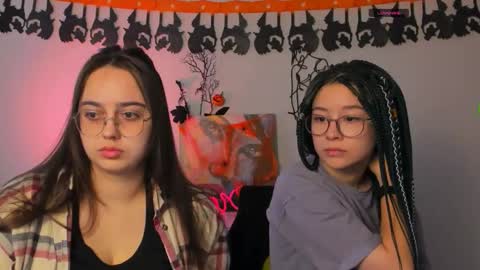 Snapshot of crysten878 chatting on October 2025 09:32:01 AM crysten878 online show from October 2025 09:32:01 AM