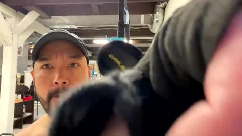 cubinheat online show from November 2025 04:40:02 PM