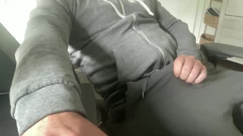 Snapshot of cuckgriff23 chatting on May 2026 05:39:01 PM cuckgriff23 online show from May 2026 05:39:01 PM