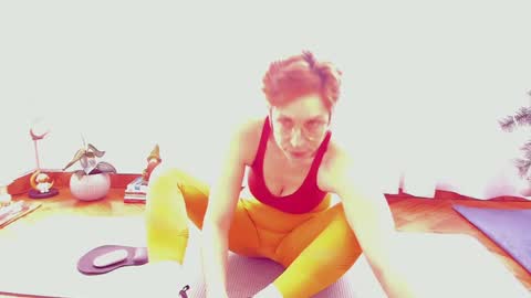 Snapshot of cuddlingbunnny chatting on December 2024 05:41:02 PM Leonela online show from December 2024 05:41:02 PM