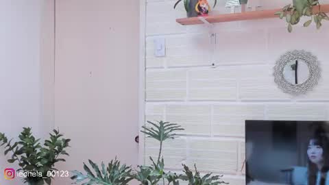 Snapshot of cuddlingbunnny chatting on July 2026 04:05:02 PM Leonela online show from July 2026 04:05:02 PM