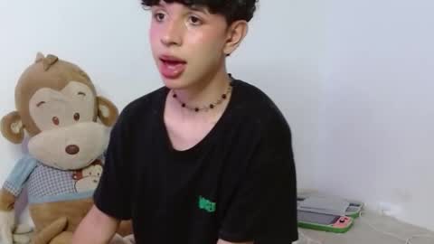 Cuddly online show from October 2025 04:02:01 AM