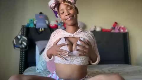 cum2charmxx online show from May 2026 01:24:01 AM