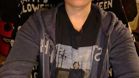 Angela online show from October 2025 12:05:02 PM