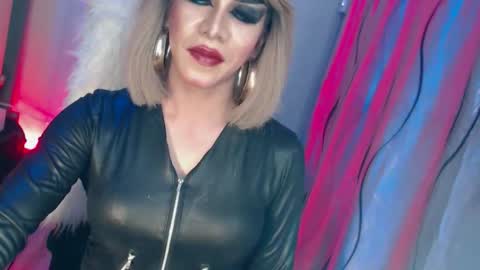 CUMMELA SLUTI online show from April 2026 01:41:02 PM