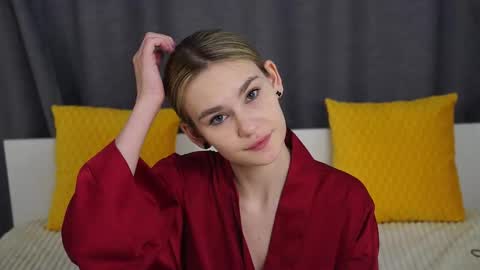 Naomi online show from October 2025 11:38:02 PM