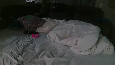 Malcolm and Hannah online show from March 2025 01:25:02 AM