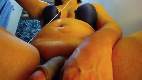 Snapshot of cummachinets chatting on January 2025 04:25:02 AM cummachinets online show from January 2025 04:25:02 AM