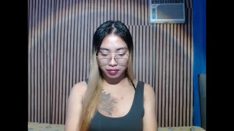 Snapshot of cummloverxx chatting on December 2024 07:15:01 AM cummloverxx online show from December 2024 07:15:01 AM