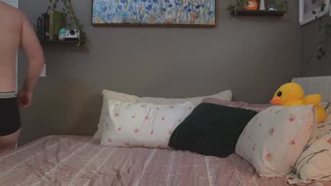 Marie and Tom online show from February 2026 10:42:01 PM