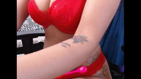 Nia Reese online show from January 2026 07:07:02 PM