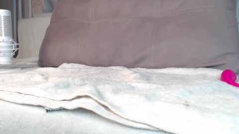 Jessy online show from September 2025 08:23:01 PM