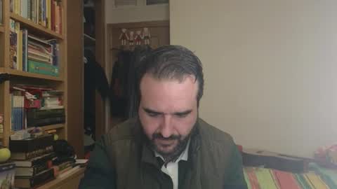 curiosillo1983 online show from December 2025 07:10:01 PM