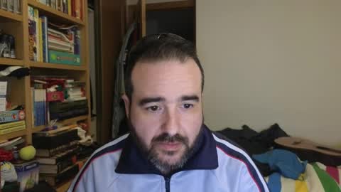 curiosillo1983 online show from April 2026 08:53:02 AM