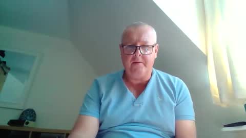 Snapshot of curiousax77 chatting on April 2026 12:11:02 PM curiousax77 online show from April 2026 12:11:02 PM