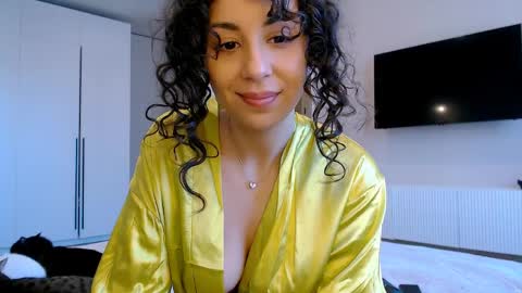 Snapshot of curly_jade_ chatting on April 2026 01:16:01 PM curly_jade_ online show from April 2026 01:16:01 PM