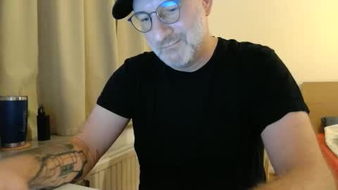 Snapshot of curman85 chatting on February 2026 11:32:01 PM Curman85 online show from February 2026 11:32:01 PM