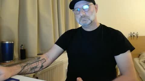 Snapshot of curman85 chatting on March 2026 11:44:01 PM Curman85 online show from March 2026 11:44:01 PM