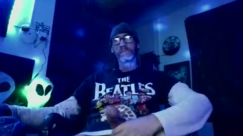Curtisdow420 online show from December 2025 02:11:01 PM
