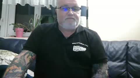 Snapshot of curtus14 chatting on December 2024 01:13:02 AM curtus14 online show from December 2024 01:13:02 AM