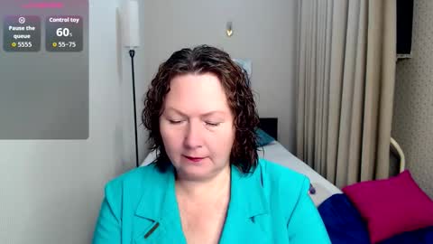 curvy_girlz online show from October 2025 04:38:02 PM