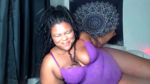 Snapshot of curvybcelinemixe chatting on November 2025 03:59:02 AM Cline online show from November 2025 03:59:02 AM