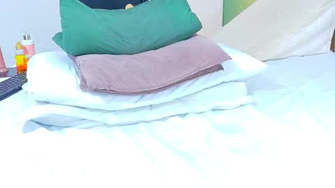 Danna online show from February 2025 10:15:02 PM