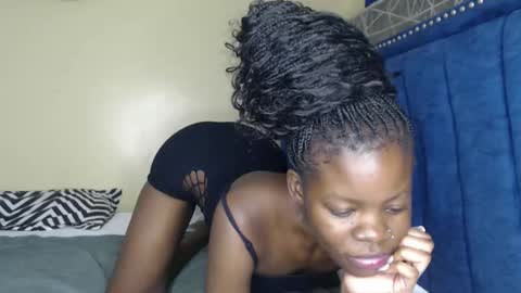 curvyjoan online show from April 2026 09:10:01 AM