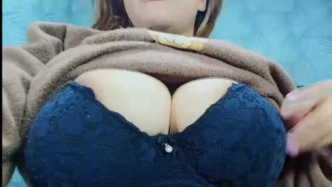 Snapshot of curvyjulieth chatting on May 2026 11:34:02 PM Julieth online show from May 2026 11:34:02 PM