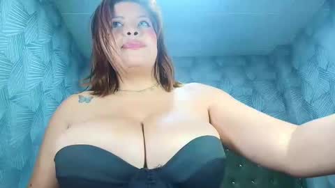 Snapshot of curvyjulieth chatting on May 2026 07:52:02 PM Julieth online show from May 2026 07:52:02 PM