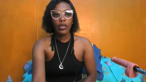 Snapshot of curvylyin chatting on March 2026 02:01:02 PM curvylyin online show from March 2026 02:01:02 PM