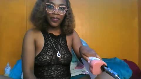 Snapshot of curvylyin chatting on March 2026 11:55:02 AM curvylyin online show from March 2026 11:55:02 AM