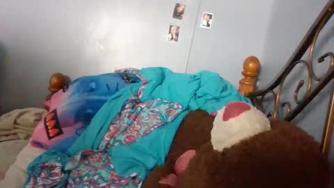 dahlia -kim online show from February 2025 04:48:02 PM