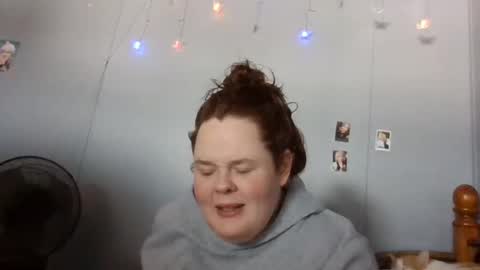 dahlia -kim online show from February 2025 07:08:02 PM