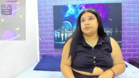 Snapshot of curvysweetbaby chatting on April 2026 10:49:02 AM Danna online show from April 2026 10:49:02 AM