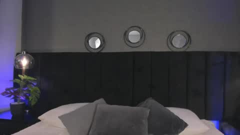 Amber  online show from April 2026 07:40:02 PM