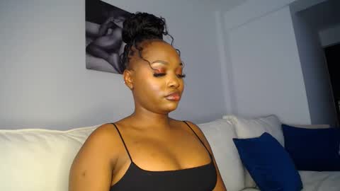 Liya online show from March 2025 01:27:02 PM