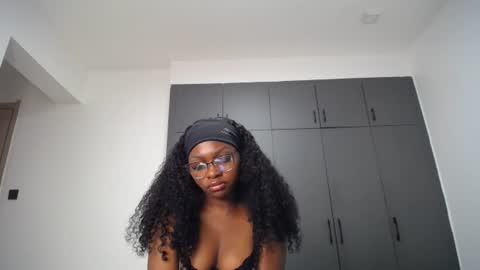 Snapshot of cute_ass18 chatting on June 2026 08:06:02 AM Liya online show from June 2026 08:06:02 AM