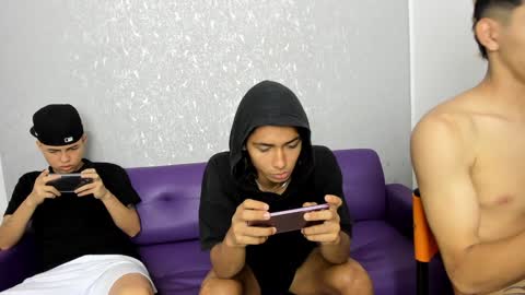 ARTURO-18  MATIAS-18  NIKOLAY-19  HADES-18  GABO-19 online show from January 2025 01:56:02 PM