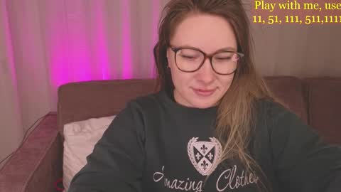 Snapshot of cute_darina chatting on February 2026 01:33:01 AM Everyday stream in the same time online show from February 2026 01:33:01 AM