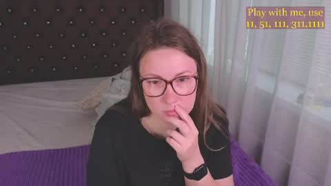 Snapshot of cute_darina chatting on June 2026 01:29:01 AM Everyday stream in the same time online show from June 2026 01:29:01 AM
