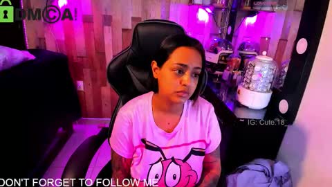    Independent Model online show from February 2026 11:17:01 PM