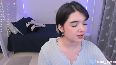 Snapshot of cute_eyess chatting on September 2025 07:05:01 PM Cute online show from September 2025 07:05:01 PM