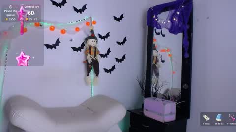 Cute horny1 online show from October 2025 02:45:01 AM