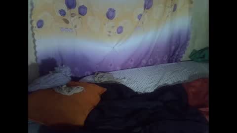 Snapshot of cute_leylah chatting on April 2026 04:38:01 PM cute_leylah online show from April 2026 04:38:01 PM