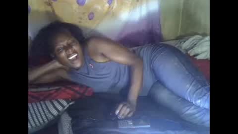 Snapshot of cute_leylah chatting on April 2026 04:28:01 AM cute_leylah online show from April 2026 04:28:01 AM